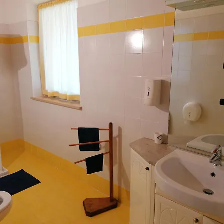 Az. Agr. Sponga Giancarlo Alloggio per agriturismo *